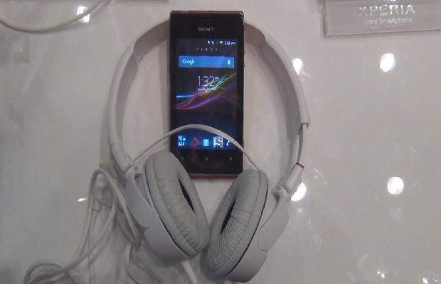 Sony Xperia E Review